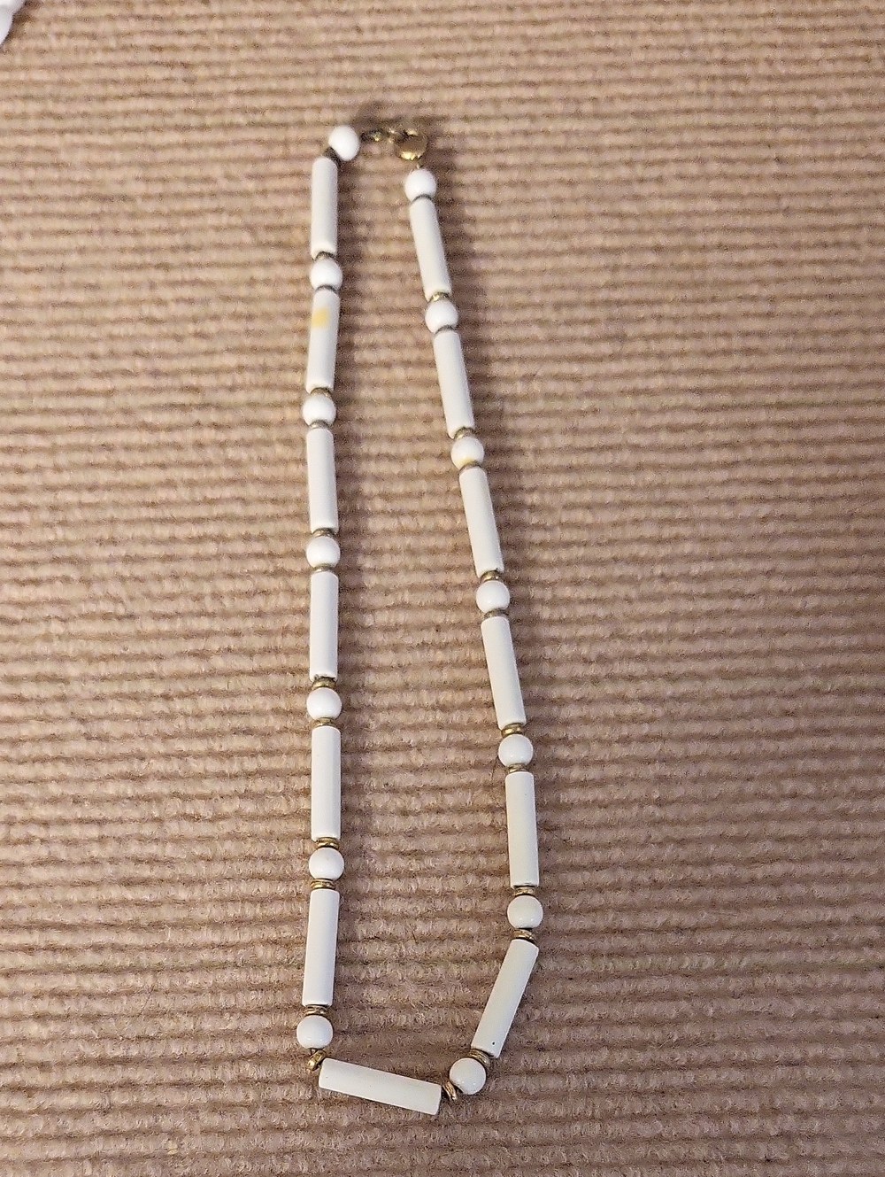 Vintage Trifari White Acrylic Flat Sided Beads Necklace Gold Tone Separators 30"